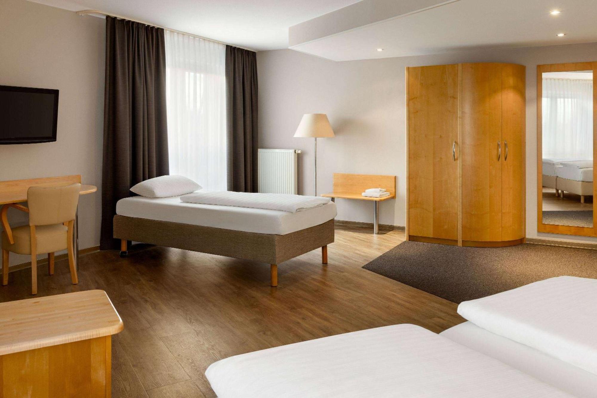 Amedia Dresden Elbpromenade, Trademark Collection By Wyndham Bagian luar foto