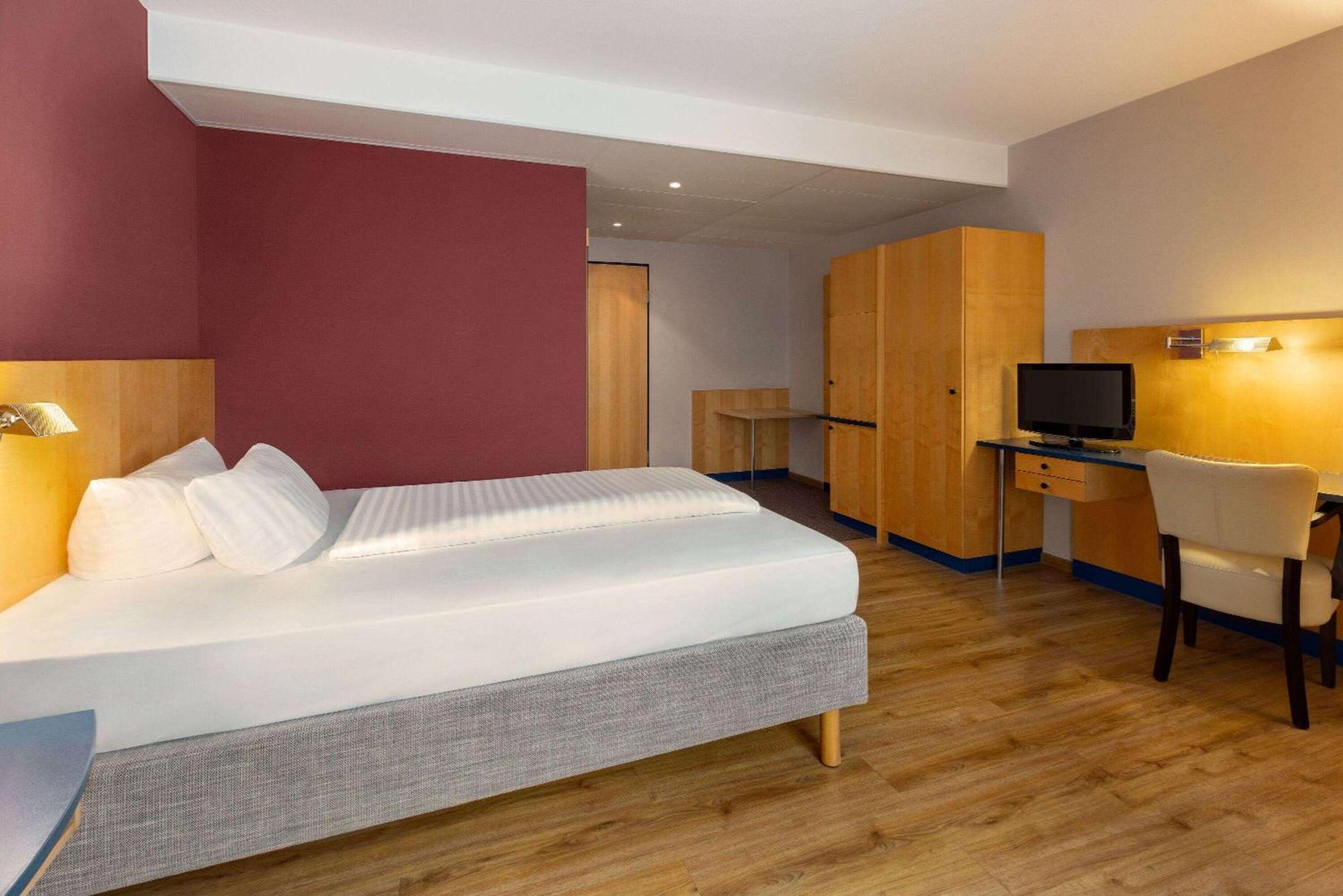 Amedia Dresden Elbpromenade, Trademark Collection By Wyndham Bagian luar foto
